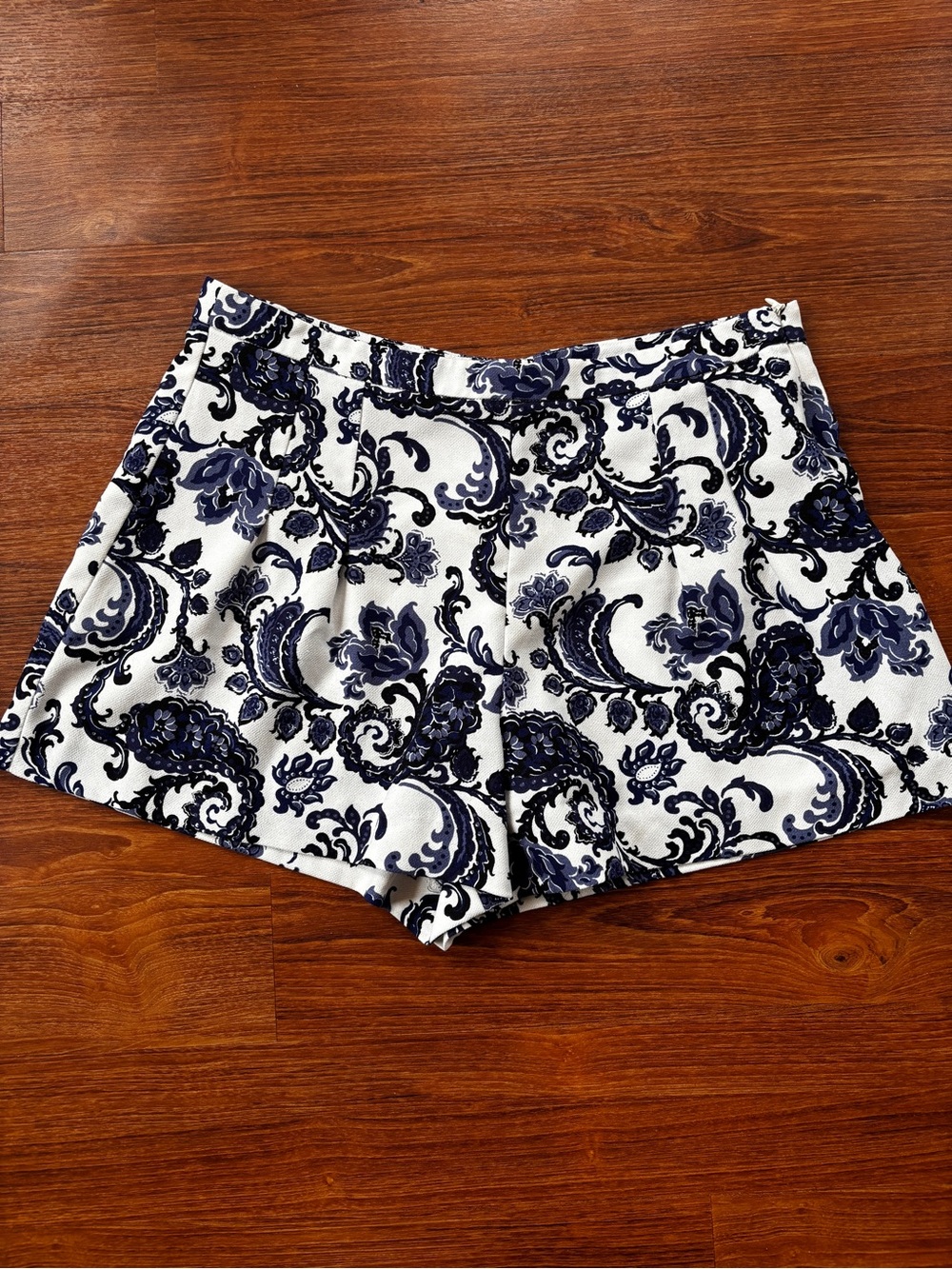 Forever 21 Navy and White Floral Paisley Shorts